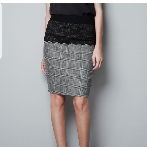 Zara Dresses & Skirts - Lace detailed Skirt